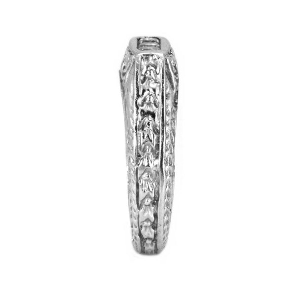 0.25ct Round Diamonds 18K White Gold Three Stone Victorian Wedding Ring