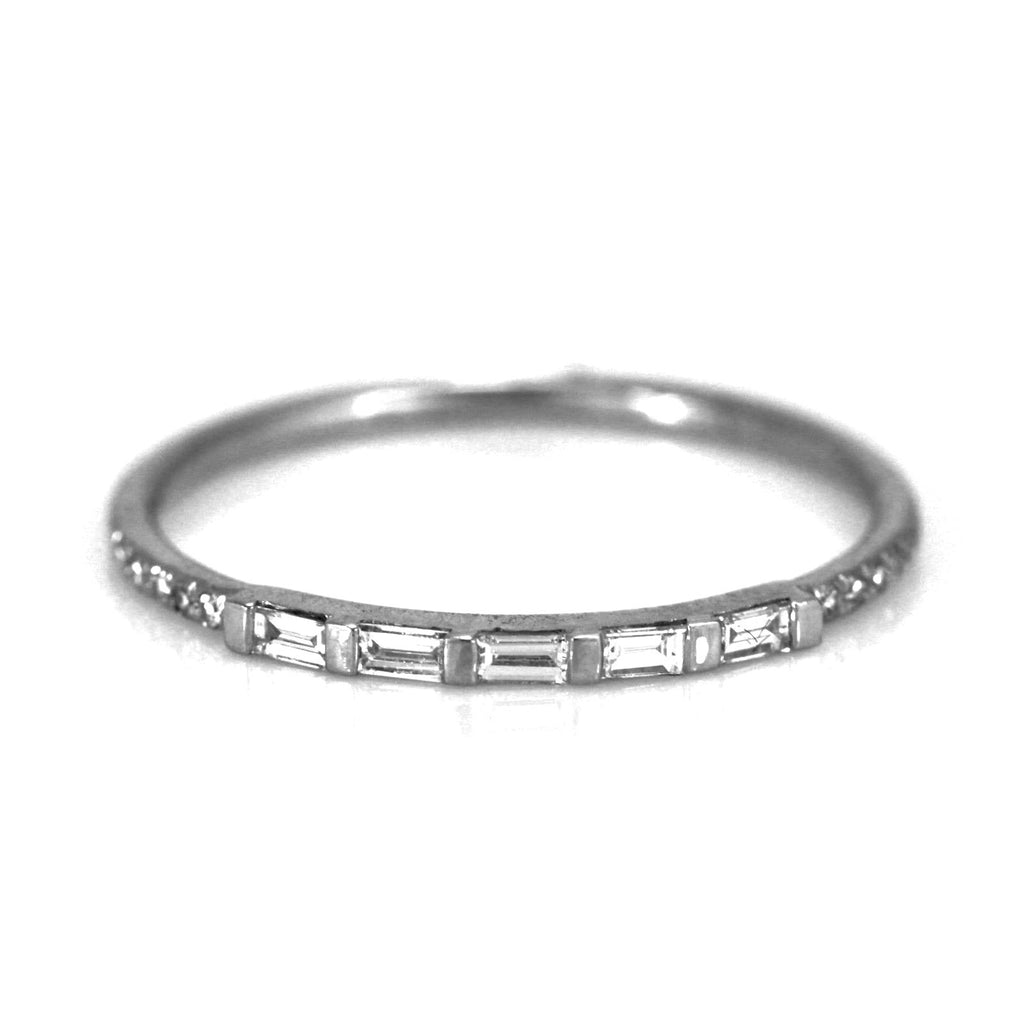 0.18ct Baguette & Round Diamonds in 14K Gold Half Eternity Band Ring